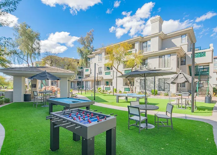 Walk To Kierland Golf! Remodeled 2Br Luxury Suite * Scottsdale