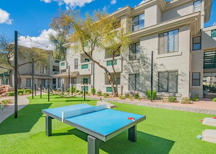 Walk To Kierland Golf! Remodeled 2Br Luxury Suite Apartment