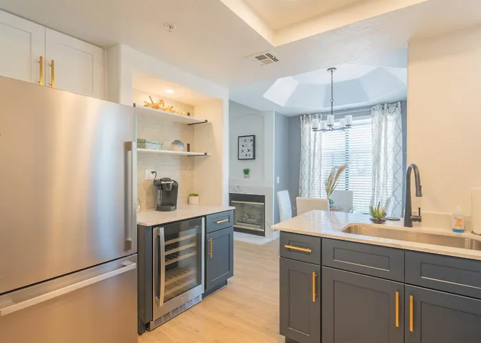 Apartment Walk To Kierland Golf! Remodeled 2Br Luxury Suite *